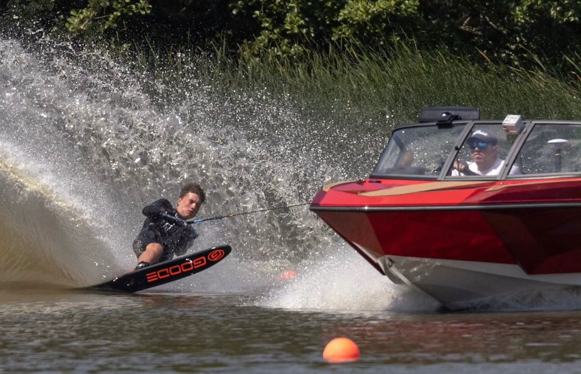 Slalom skiing at Gosfield Lake
